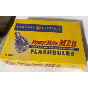 PACKAGE OF 11 GE POWER MITE M2B BLUE FLASHBULBS